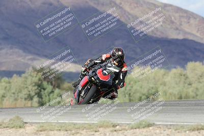 media/Nov-16-2025-Race Pace (Sun) [[8c5fa54630]]/Non Verified Riders (1st 20 Minutes)/7-Turn 9 Entry (210pm)/